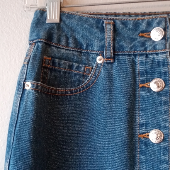 Forever 21 blue jeans skirt - Picture 4 of 7